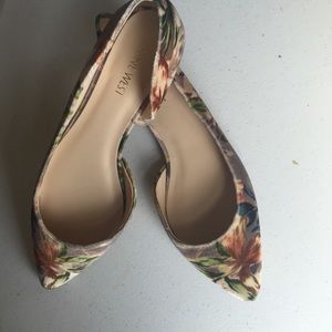 *PRICE DROP* Nine West Floral Velvet d'Orsay Flats